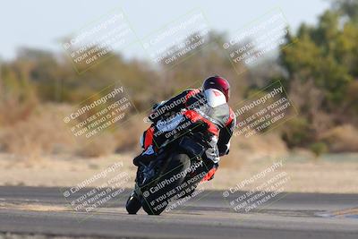 media/Dec-18-2022-SoCal Trackdays (Sun) [[8099a50955]]/Turn 7 Backside (1125am)/